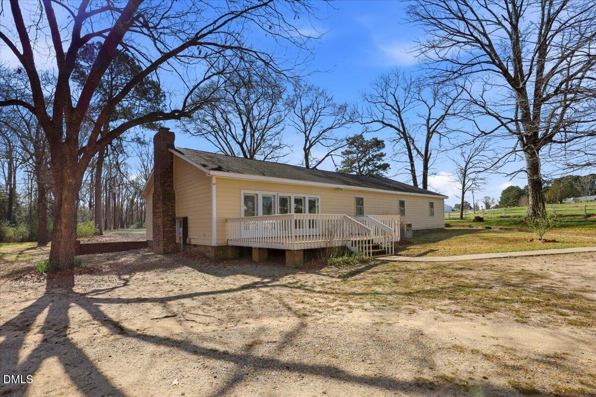 6449 Red Hill Church Road Benson, NC 27504 - Photo 7 of 50