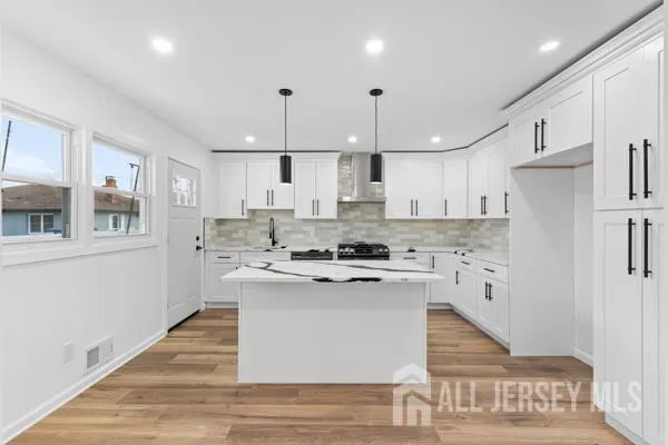 $678,000 | 124 Dunbar Avenue, Fords, NJ 08863