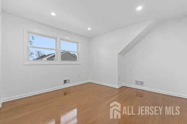$678,000 | 124 Dunbar Avenue, Fords, NJ 08863