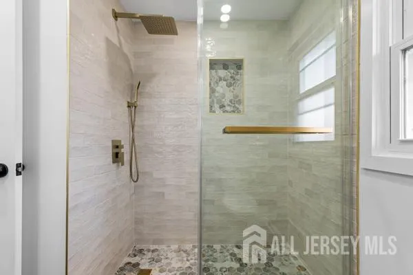 $678,000 | 124 Dunbar Avenue, Fords, NJ 08863