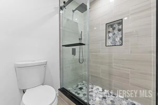 $678,000 | 124 Dunbar Avenue, Fords, NJ 08863