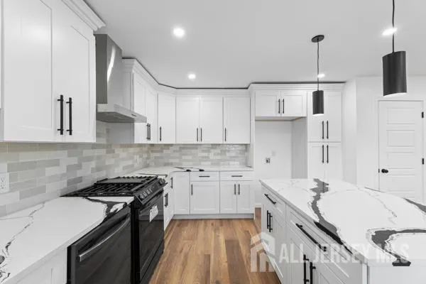 $678,000 | 124 Dunbar Avenue, Fords, NJ 08863