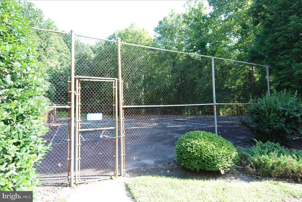 $199,000 | 7501 Democracy Boulevard, Unit B222, Bethesda, MD 20817