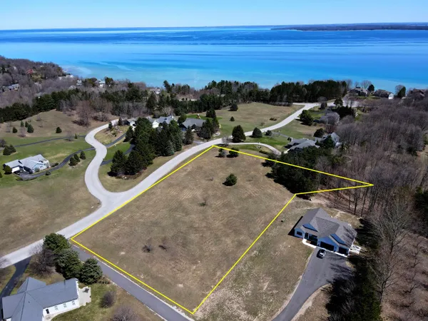$299,000 | East Spinnaker Lane, Suttons Bay, MI 49682
