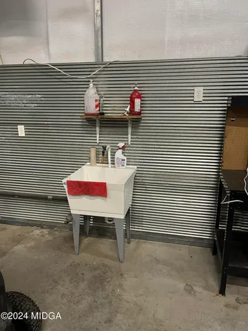 $375,000 | 381 Elam Street, Gordon, GA 31031