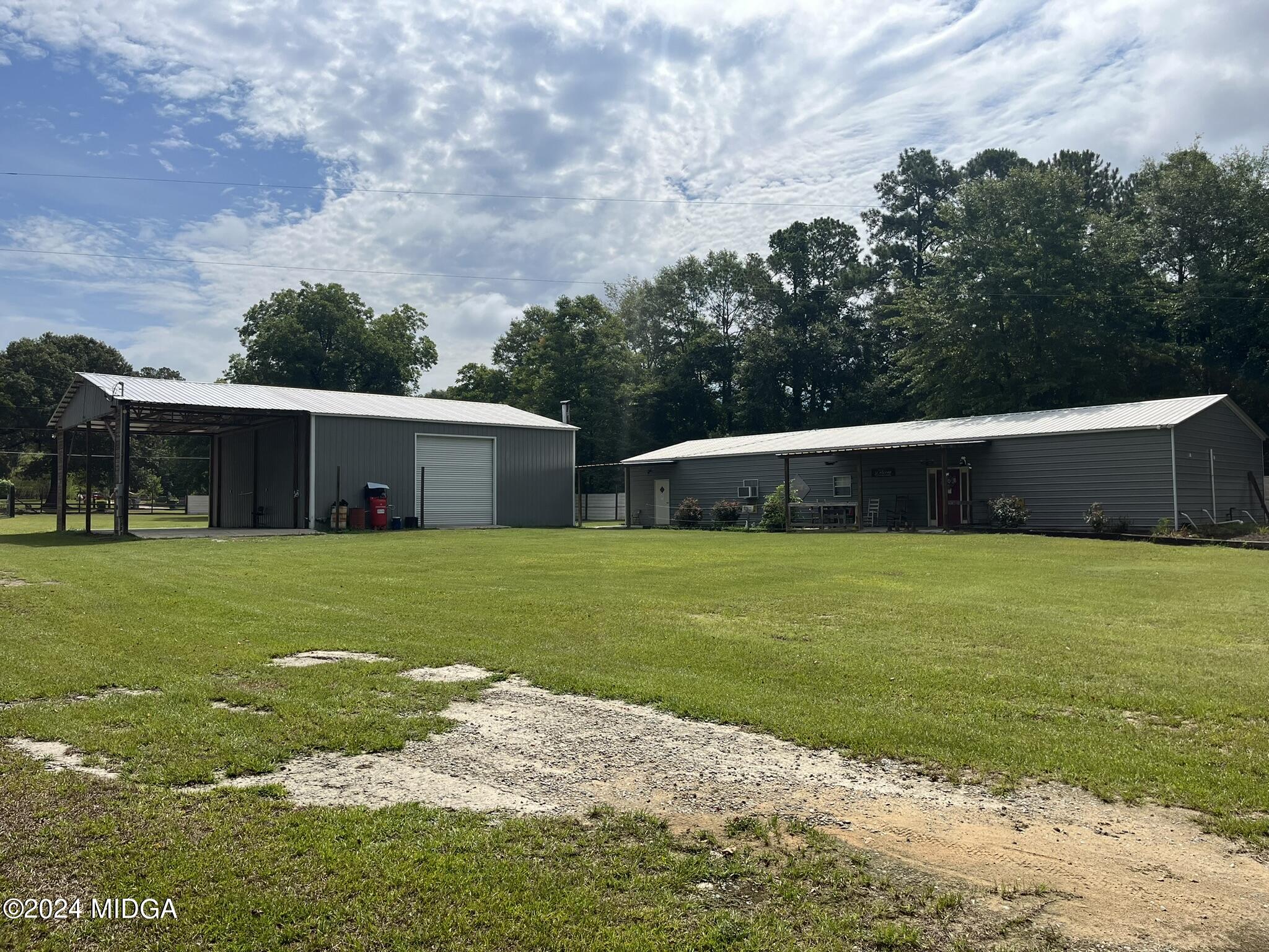 381 Elam Street Gordon, GA 31031 - Photo 27 of 28 view of garage and event center