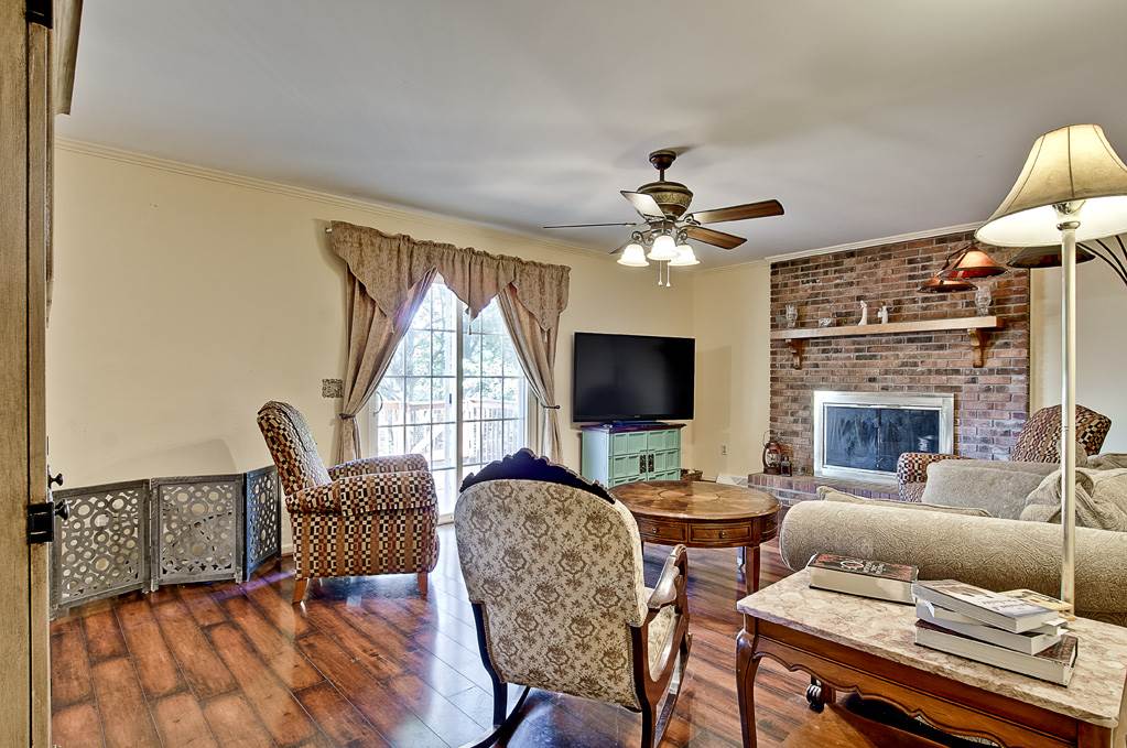 203 Spring Meadow Road Simpsonville, SC 29680 - Photo 4 of 34 Gallery Image 4