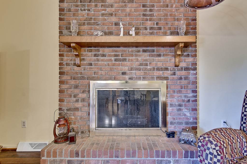 203 Spring Meadow Road Simpsonville, SC 29680 - Photo 6 of 34 Gallery Image 6