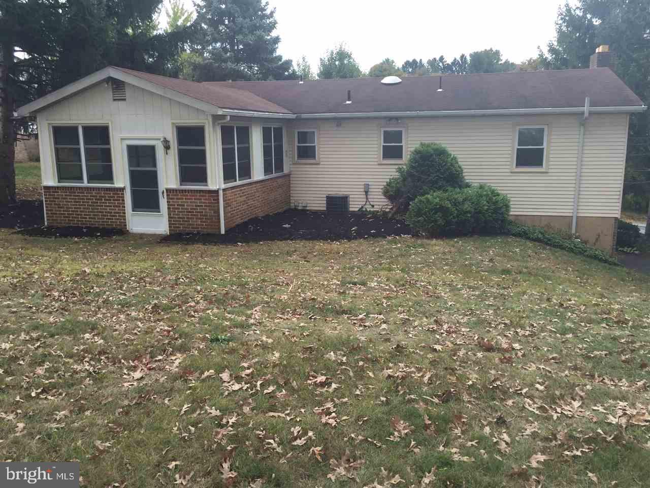 6010 Willow Spring Road Harrisburg, PA 17111 - Photo 3 of 12 Gallery Image 3