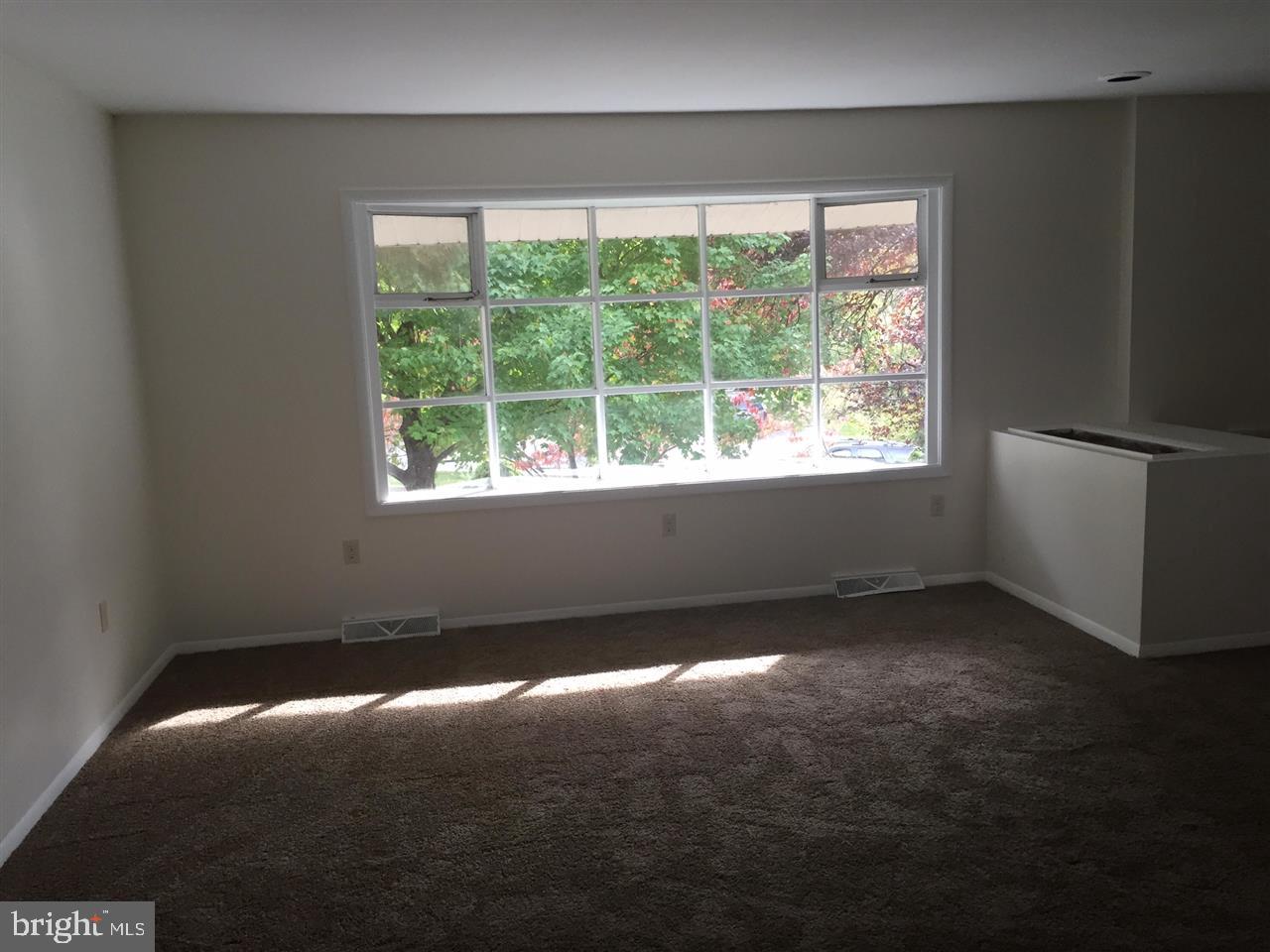 6010 Willow Spring Road Harrisburg, PA 17111 - Photo 6 of 12 Gallery Image 6