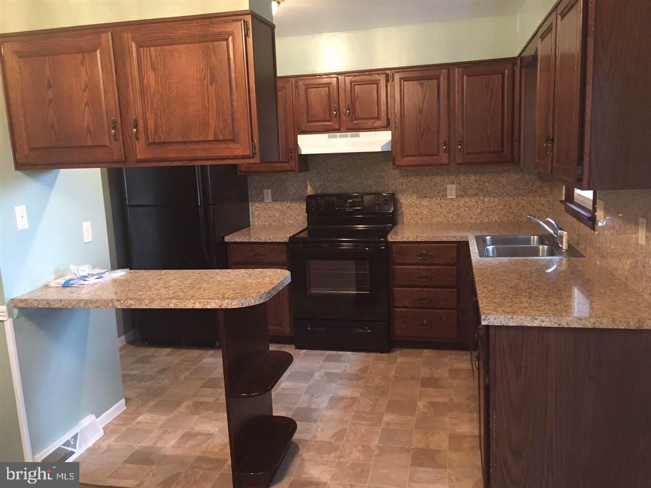 6010 Willow Spring Road Harrisburg, PA 17111 - Photo 7 of 12 Gallery Image 7