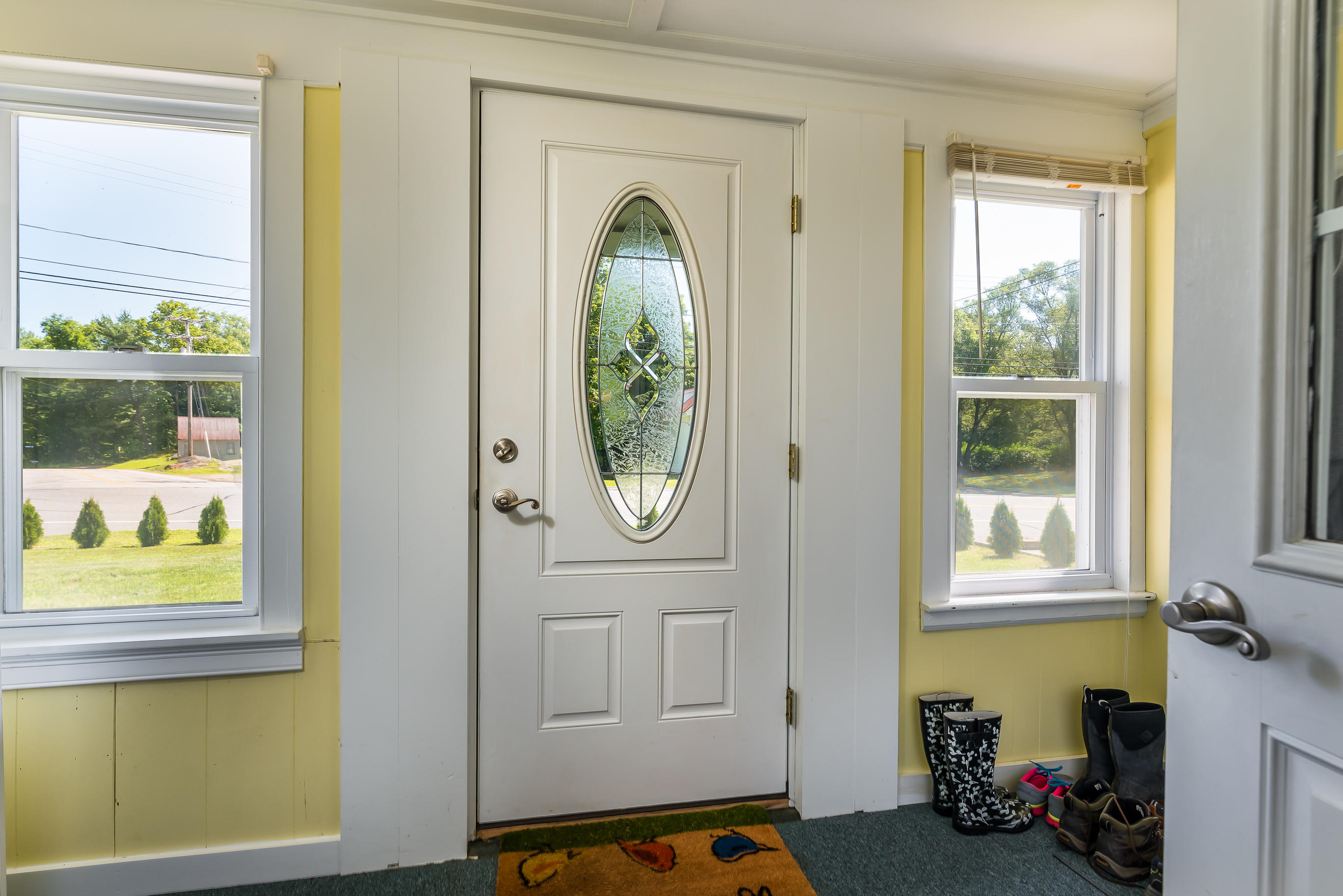 249 Main Street Springvale, ME 04083 - Photo 13 of 30 Front Entry Way
