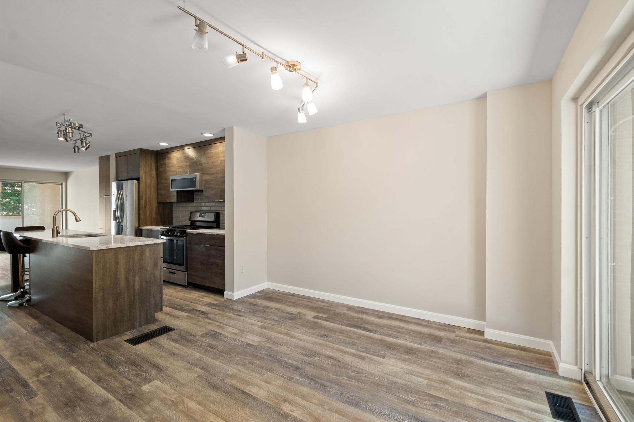 388 College Street, Unit 4 Burlington, VT 05401 - Photo 8 of 34