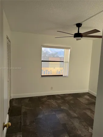 $1,975 | 9355 Southwest 8th Street, Unit 305, Boca Raton, FL 33428