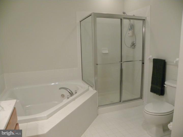 1401 Hulnick Road Coatesville, PA 19320 - Photo 14 of 23 Master Bathroom