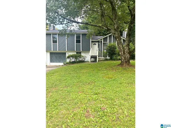 $215,000 | 4249 Centerwood Drive, Birmingham, AL 35215