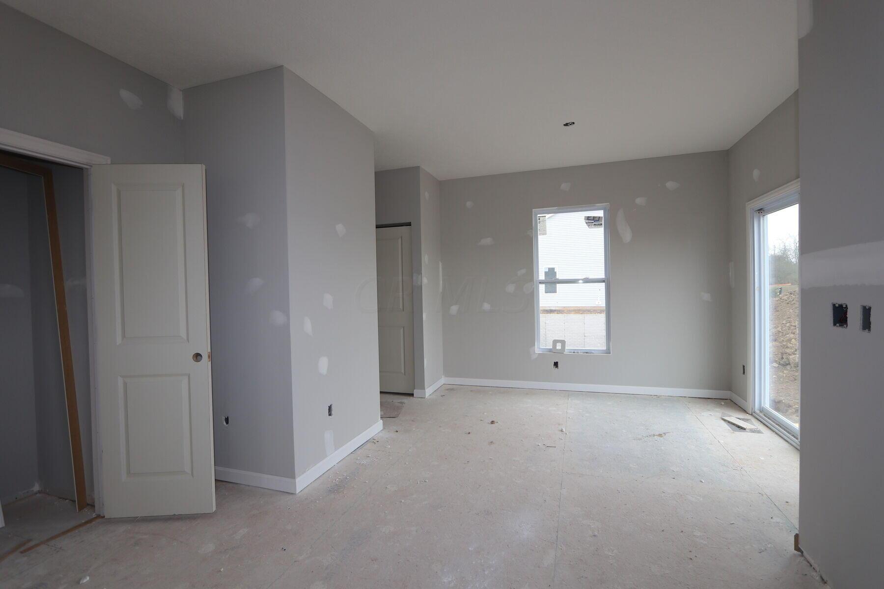 410 Colonial Club Road Commercial Point, OH 43116 - Photo 4 of 13 Interior