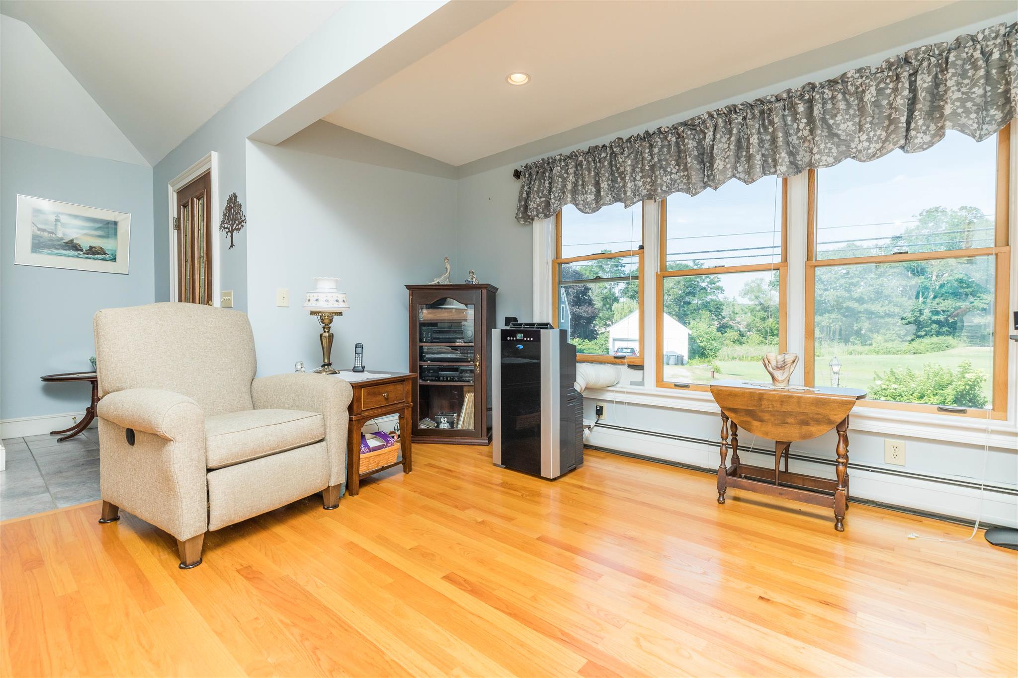 48 Fernald Road Kittery, ME 03904 - Photo 13 of 34 Gallery Image 13