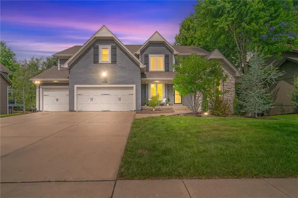 $789,000 | 16102 Overbrook Lane, Stilwell, KS 66085