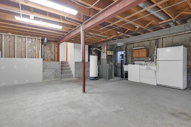 $3,400 | 1N280 Morse Street, Carol Stream, IL 60188