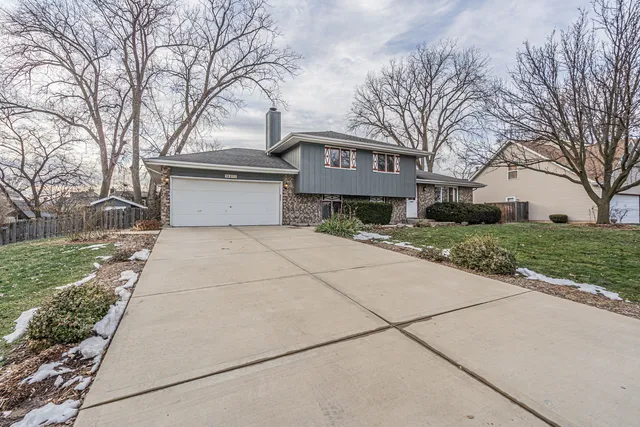 $3,400 | 1N280 Morse Street, Carol Stream, IL 60188