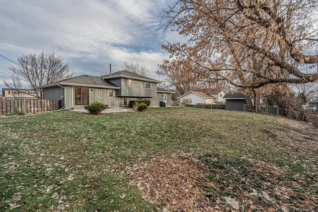 $3,400 | 1N280 Morse Street, Carol Stream, IL 60188