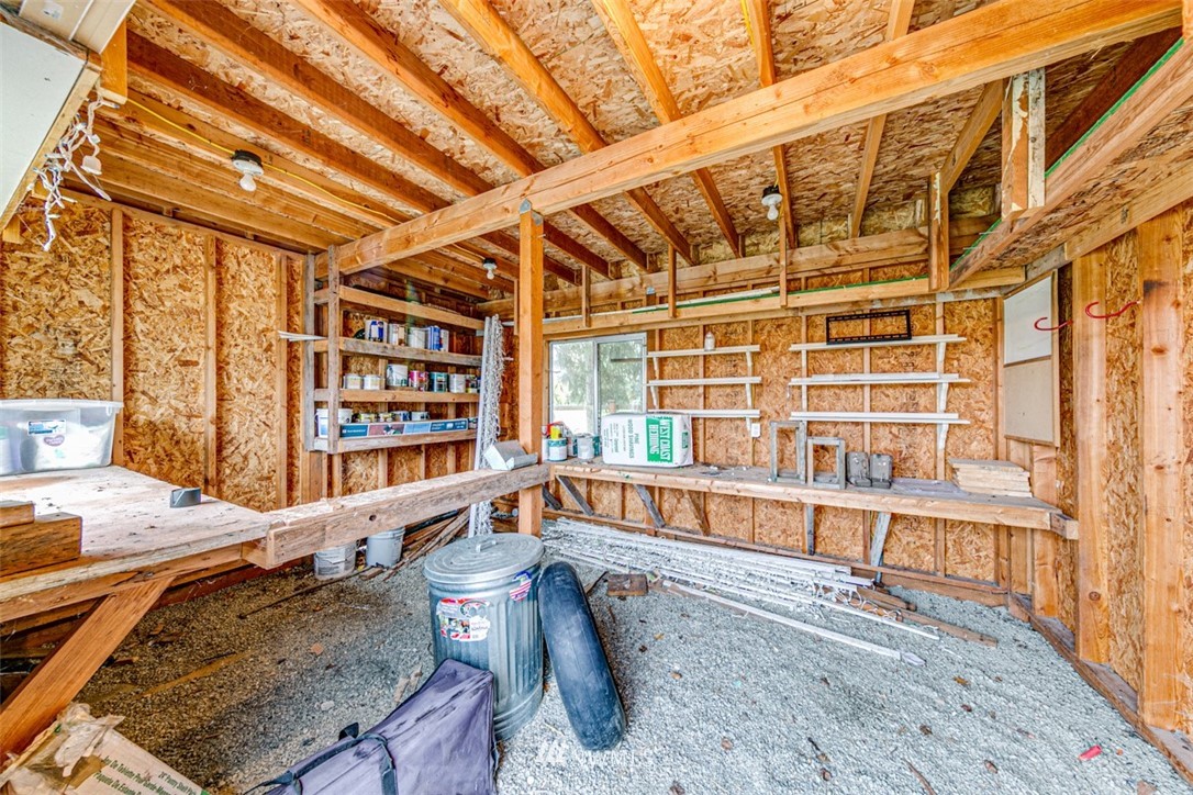 243 Griffith Farm Road Sequim, WA 98382 - Photo 29 of 35 a view of a living room and balcony