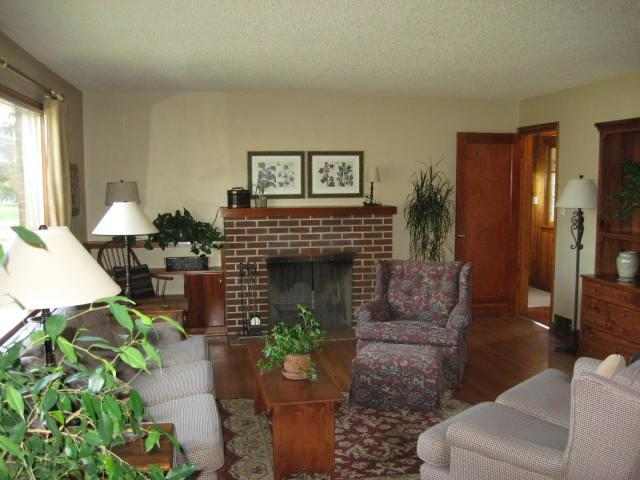 215 West Graves Road Spokane, WA 99218 - Photo 2 of 9 Gallery Image 2
