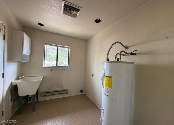 $200,000 | 70 Tennille Street, Caliente, NV 89008