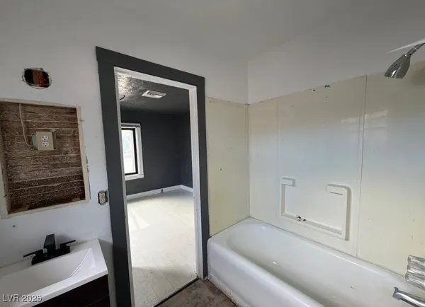 $200,000 | 70 Tennille Street, Caliente, NV 89008