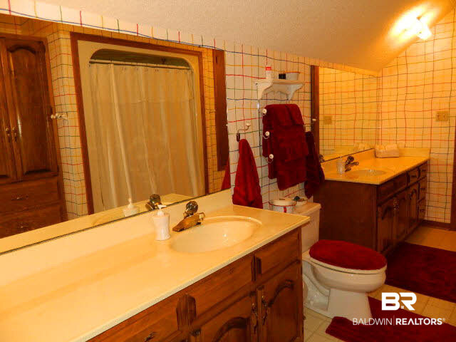 21372 County Road 49 Silverhill, AL 36576 - Photo 48 of 50 up stairs jack/jill