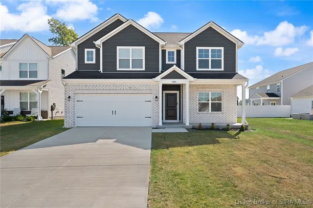 $389,900 | 7002 Creekside Court, Floyds Knobs, IN 47119