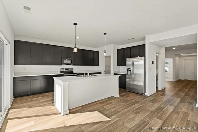 $389,900 | 7002 Creekside Court, Floyds Knobs, IN 47119