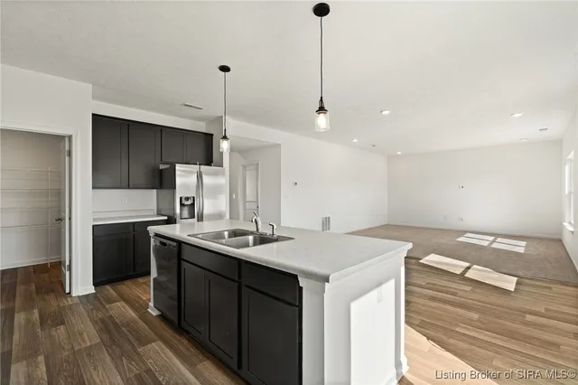 $389,900 | 7002 Creekside Court, Floyds Knobs, IN 47119