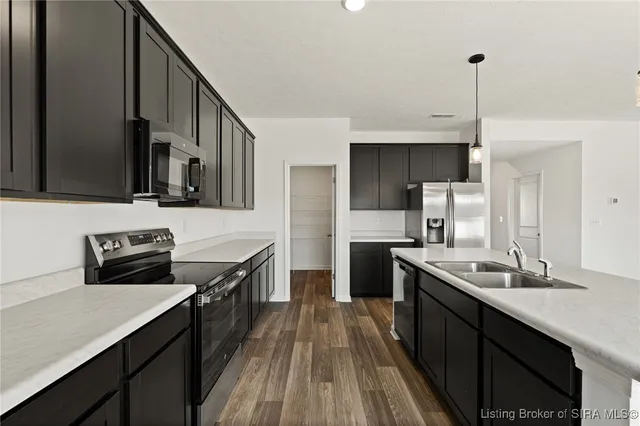 $389,900 | 7002 Creekside Court, Floyds Knobs, IN 47119