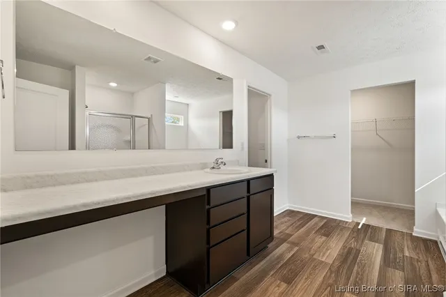 $389,900 | 7002 Creekside Court, Floyds Knobs, IN 47119