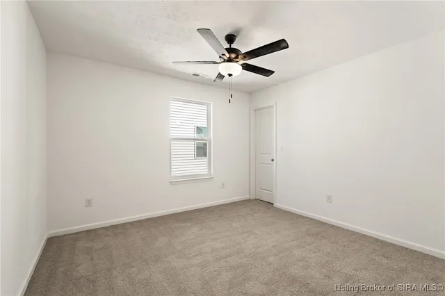 $389,900 | 7002 Creekside Court, Floyds Knobs, IN 47119