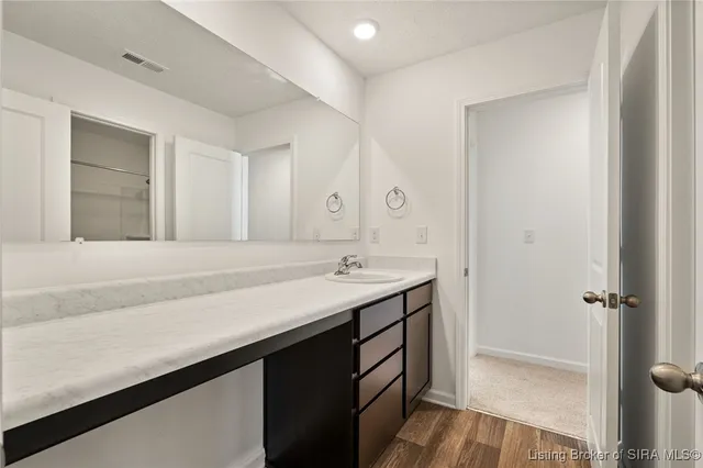 $389,900 | 7002 Creekside Court, Floyds Knobs, IN 47119