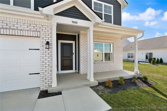 $389,900 | 7002 Creekside Court, Floyds Knobs, IN 47119