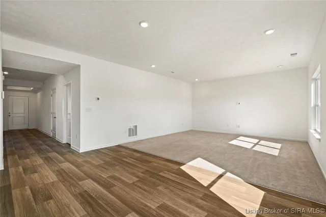 $389,900 | 7002 Creekside Court, Floyds Knobs, IN 47119