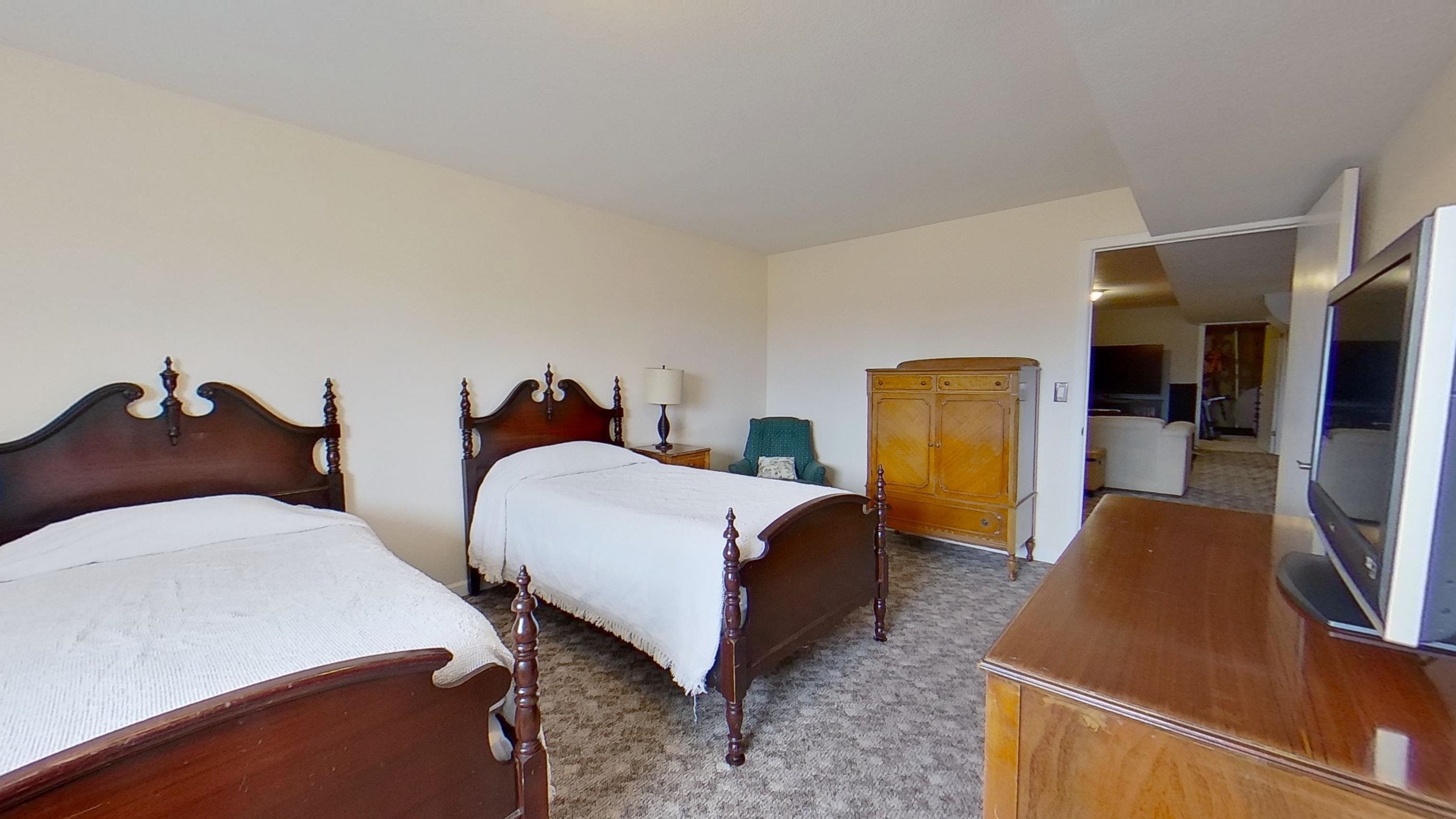 1647 North Lincoln Road Mount Pleasant, MI 48858 - Photo 41 of 56 1909328-40.JPG