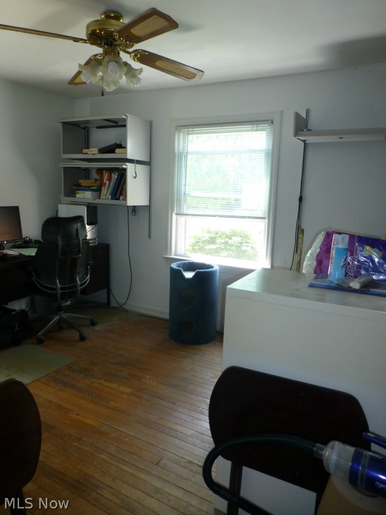 4135 Lambert Road Cleveland, OH 44121 - Photo 9 of 15