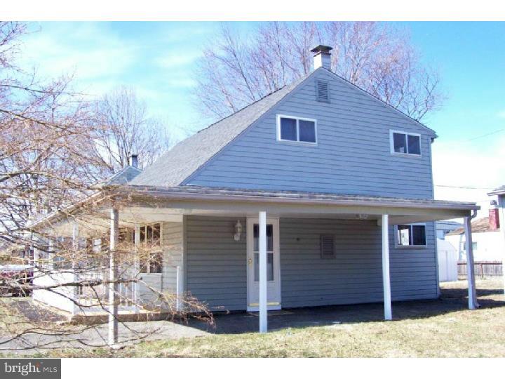 2822 Norcom Road Philadelphia, PA 19154 - Photo 24 of 25 Exterior Side