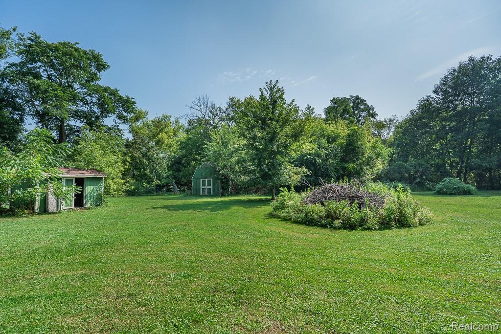 61960 Schoenherr Road Washington, MI 48094 - Photo 5 of 30 Gallery Image 5