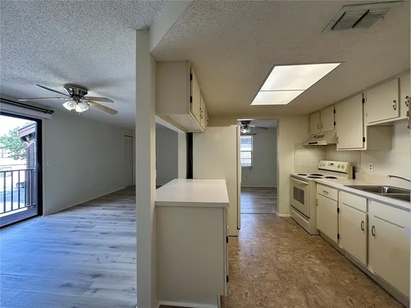 $1,150 | 4022 Beaver Lane, Unit 1000H, Port Charlotte, FL 33952