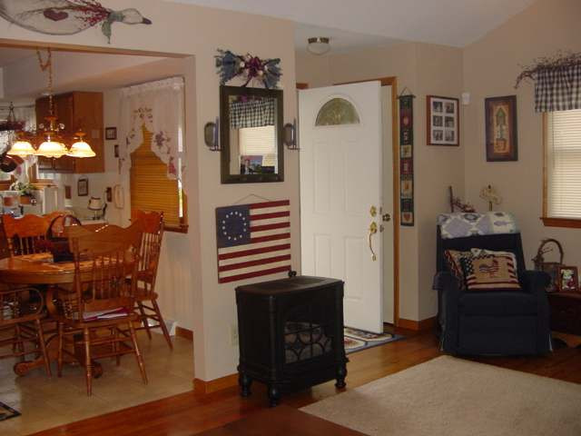 334 Clayton Road Schenectady, NY 12304 - Photo 4 of 12 Photo 4