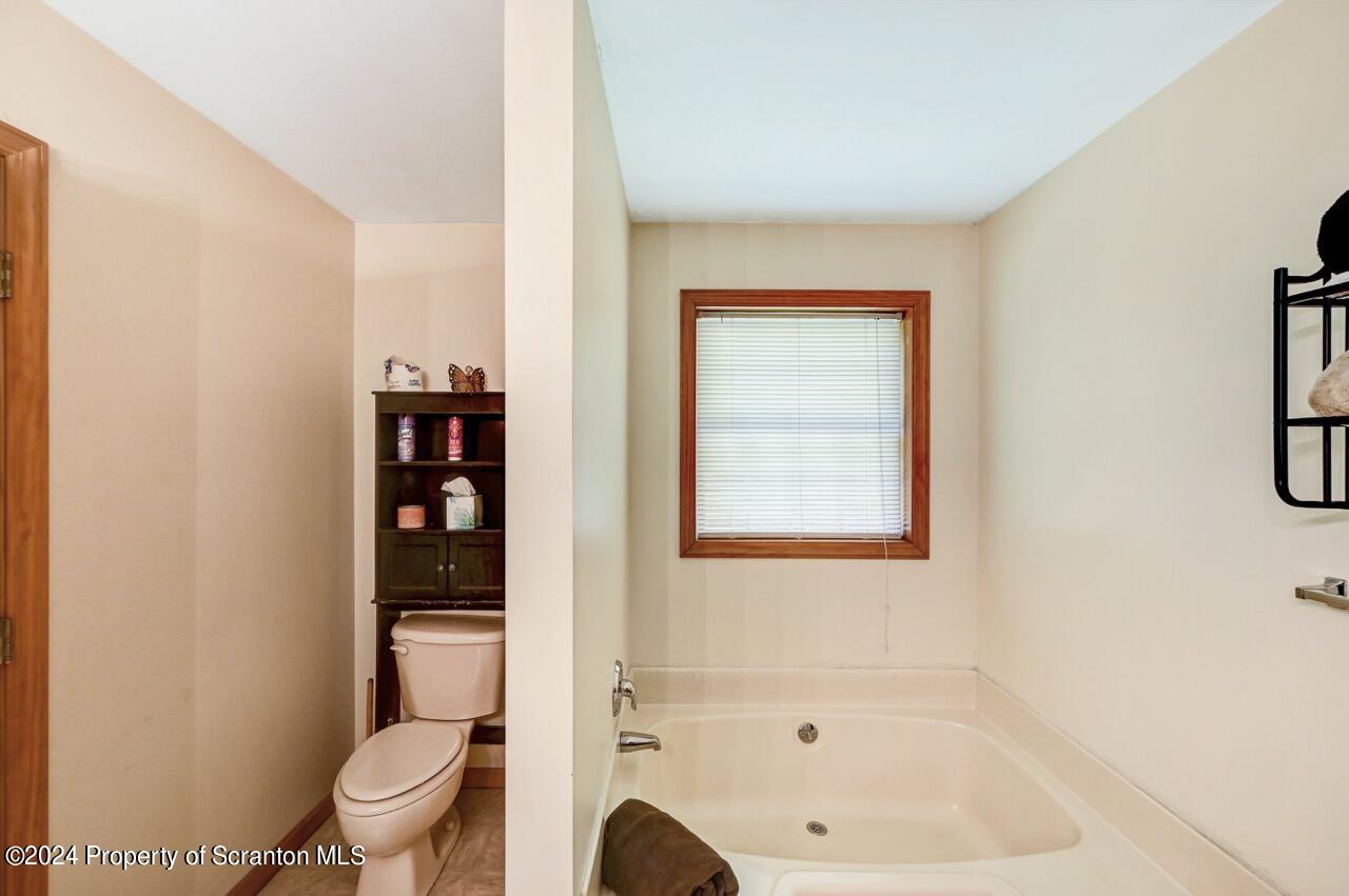 756 Lehigh Road Gouldsboro, PA 18424 - Photo 30 of 79 Gallery Image 30