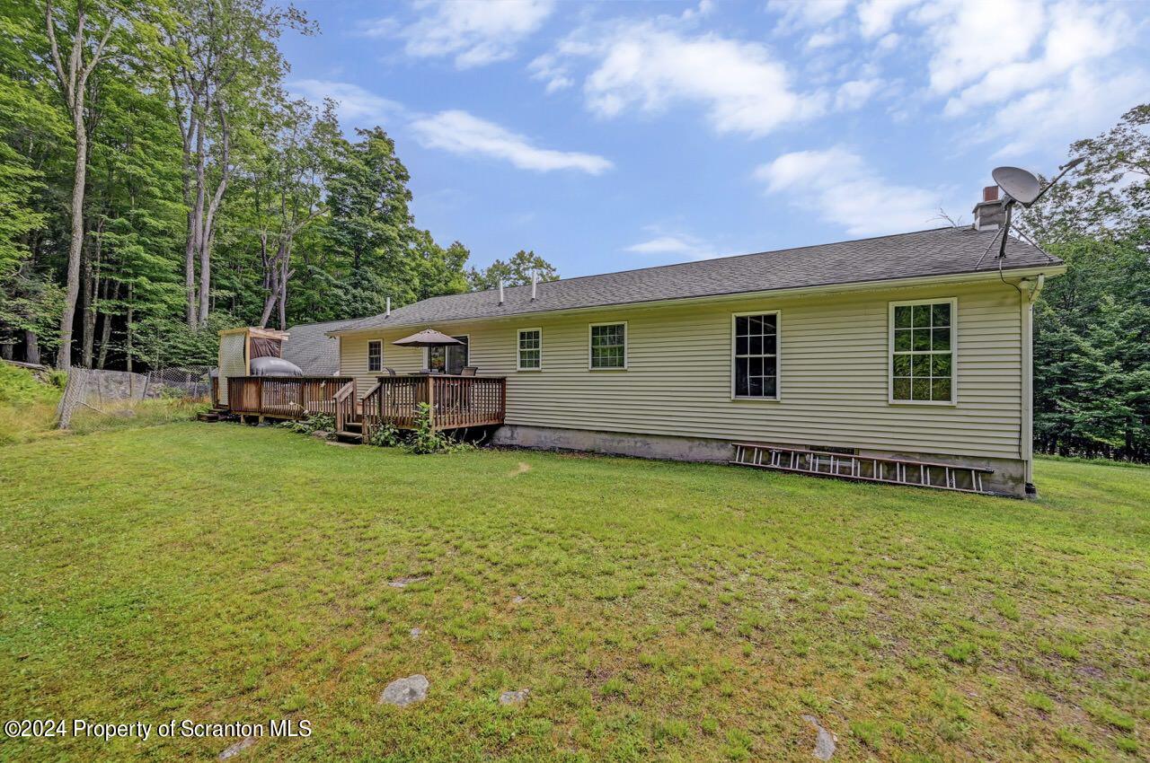 756 Lehigh Road Gouldsboro, PA 18424 - Photo 6 of 79 Gallery Image 6