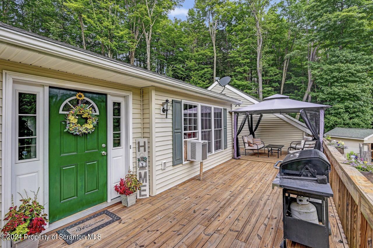 756 Lehigh Road Gouldsboro, PA 18424 - Photo 8 of 79 Gallery Image 8