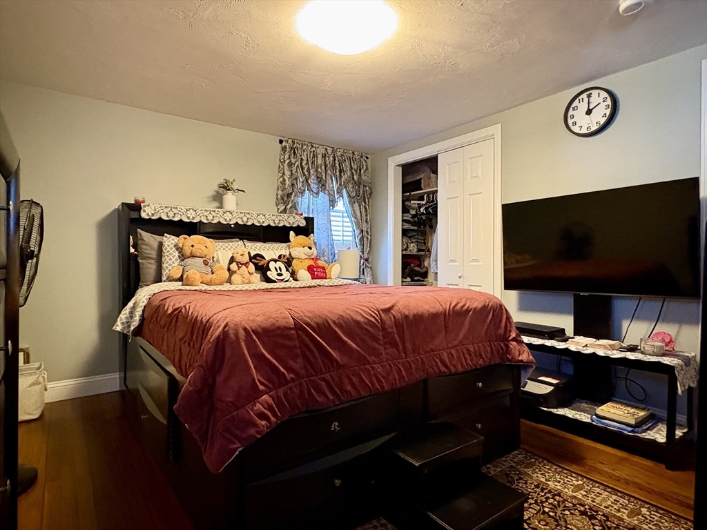 1309 Shootflying Hill Road Barnstable, MA 02632 - Photo 12 of 31